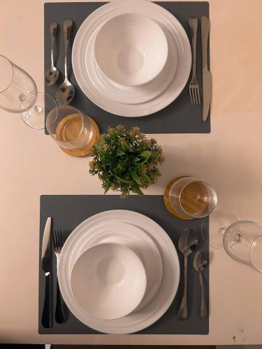 Stylish 1BR Units near Mitsukoshi and Uptown Mall in the Heart of BGC