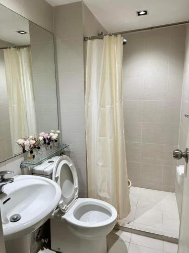 Jn staycation urban azure