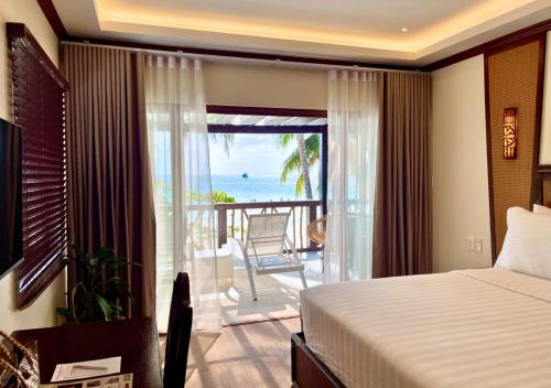 Red Coconut Beach Hotel