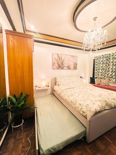 Casa de Nuevo Comfy, Central and Netflix