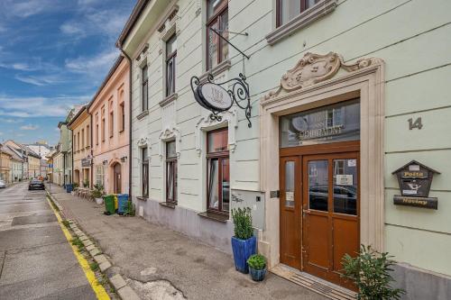 Virgo Bed & Breakfast