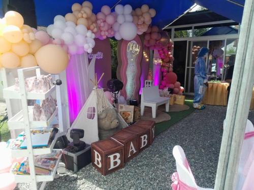 Clark pool villa private