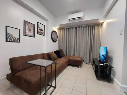 1BR Forbeswood Parklane Near Burgos Circle BGC