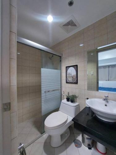 1BR Forbeswood Parklane Near Burgos Circle BGC