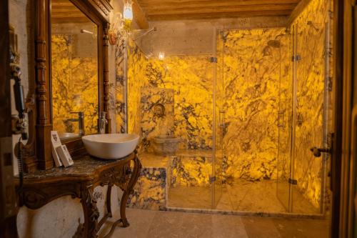 Elika Cave Suites Hotel & SPA