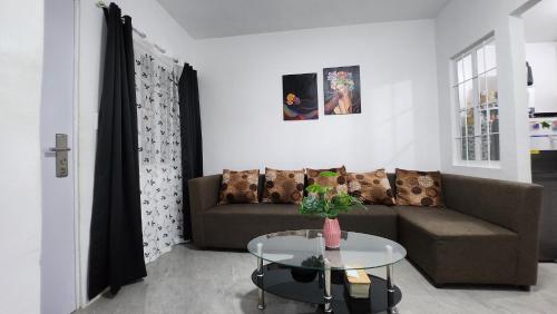 Cozy Home with Office perfect for WFH 5 mins away from SM Tanza