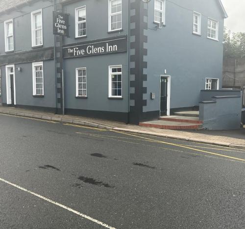 Five Glens Inn