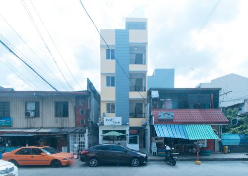 RedDoorz at Delorian Residences