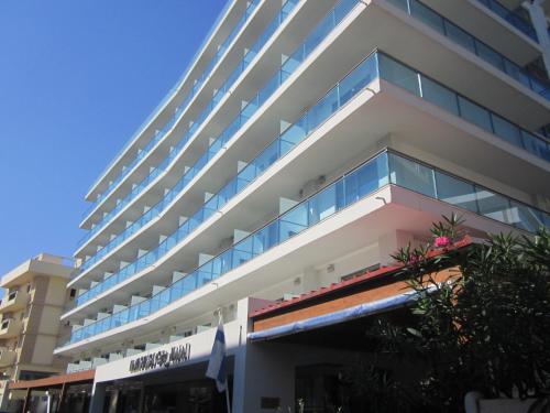 Manousos City Hotel
