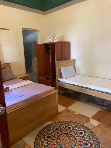 Chelles Guest House And Backpackers