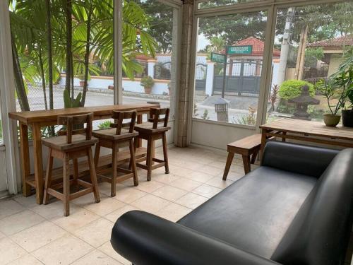 Cozy Family Home near Nuvali & Tagaytay with wifi