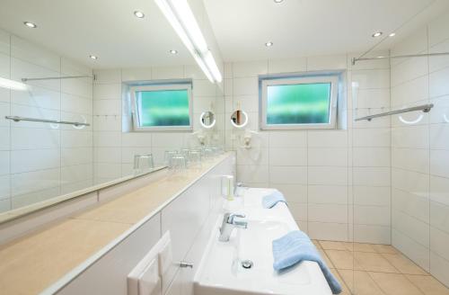 Barry-Memle Lakeside Resort