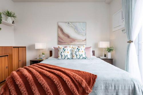 AMANI 606B Near Airport, Mall, Free Pool, Gym, Netflix, 200 Mbps Wi-fi