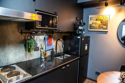 Azure Staycation by Solace Peak 1BR