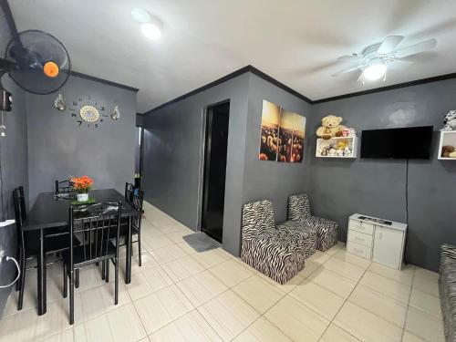 Leanne's Transient House