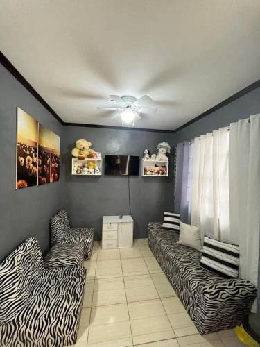 Leanne's Transient House