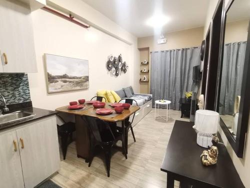 2BR Charming Condo near Session road and Sm Goshenland Towers