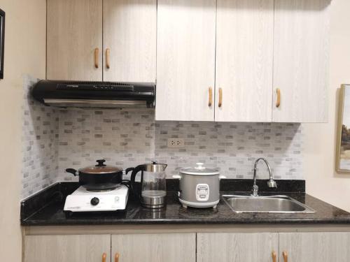 2BR Charming Condo near Session road and Sm Goshenland Towers