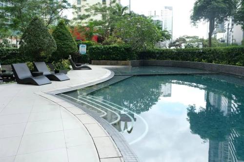 Marina- Avant BGC parking w fee