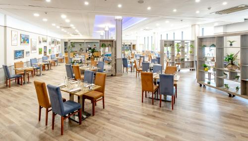 Clarion Cedar Court Bradford Hotel