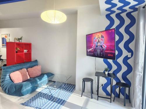 Cosy Suite Uptown Parksuites with Balcony Ultra fast wifi 250mbps