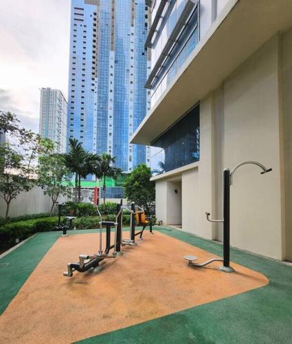 Cosy Suite Uptown Parksuites with Balcony Ultra fast wifi 250mbps