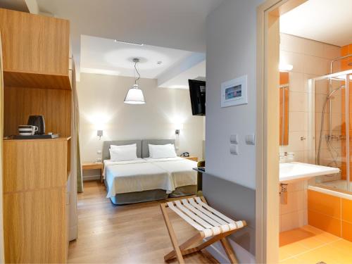 Phidias Piraeus Hotel