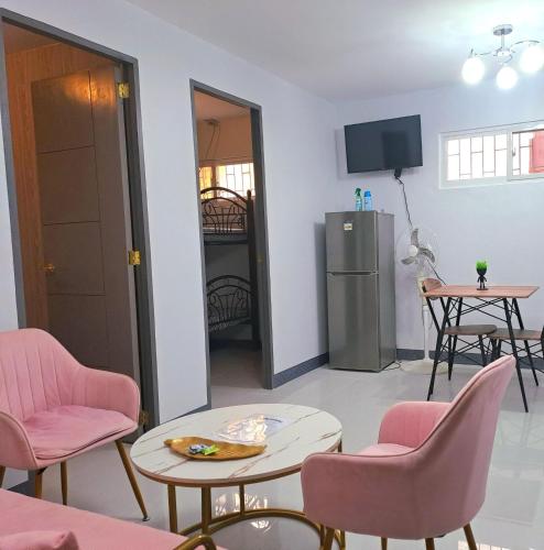 Go-Vitug Apartell, 2-8 pax, AC, Netflix, Parking