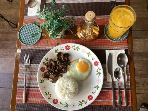 1775 Adriatico Suites