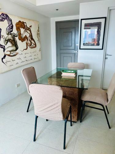 Spacious 1BR steps to Megamall Ortigas City View