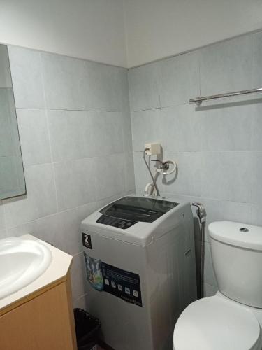 Sea Residences Staycation Near Moa Pasay by Jhay