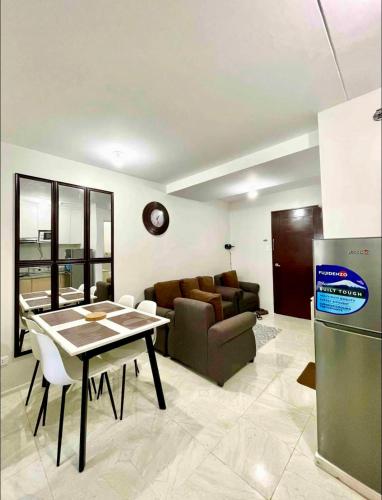 Condo Unit in Banilad Mandaue Cebu - 1 to 3 pax booking granted a 1 bedroom unit of your choice and a minimum of 4 guests for a 2 bedroom unit