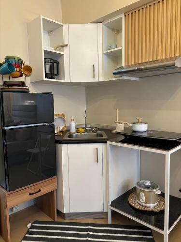 Cozy & Minimalist Staycation - Avida Towers with Pool Access