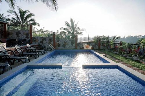 Oka Tagaytay Escape