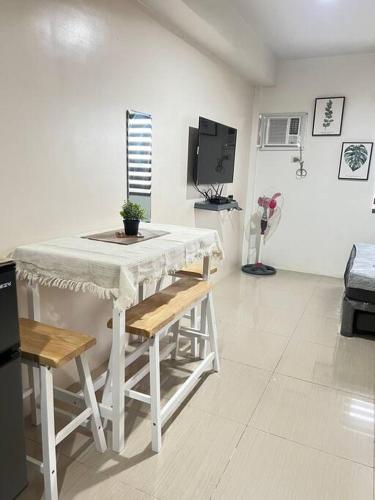 CebuSureStayPersimmon9thFloorStudioCondo