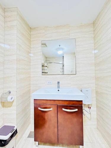 Budget Family Room at Ace Suites by the Famous Indoor Water Spa