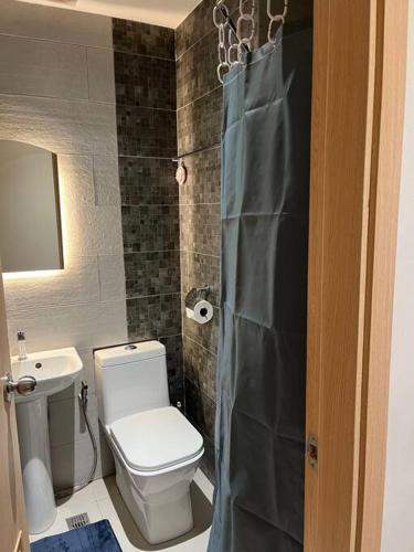 Crib 1011 Studio Unit- Primavera Citta Verde