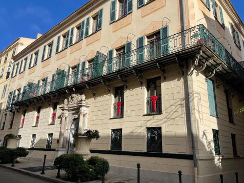 Hotel Pozzo Di Borgo