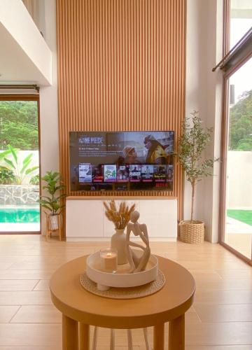 Ridge Grove private resthouse