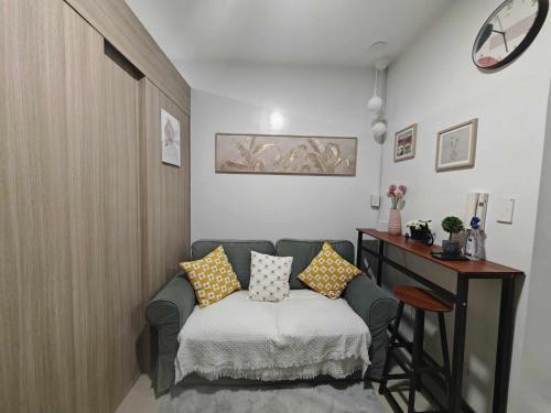 Zeki's Place - Shore 2 Residences MOA