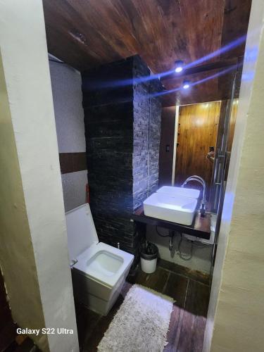 1BR Northpoint Condo Free Airport pick up for 3 nights stay or more