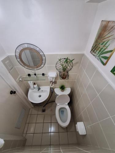 AJO PLACE TAGAYTAY unit 650 WITH PS4 & FREE PARKING