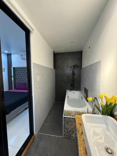 Tenemos Amigos Modern House