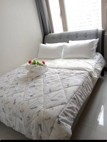 Luxurious Bayview 2BR Near MOA PICC CCP Free WiFi in Pasay