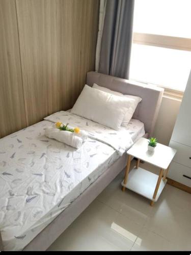 Luxurious Bayview 2BR Near MOA PICC CCP Free WiFi in Pasay
