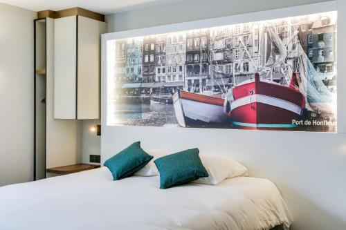 Brit Hotel Caen Nord - Mémorial