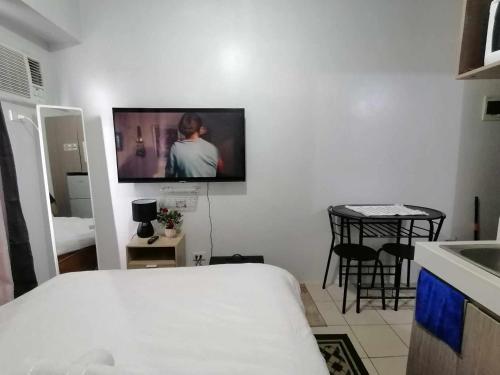 Dens condotel Metro Manila