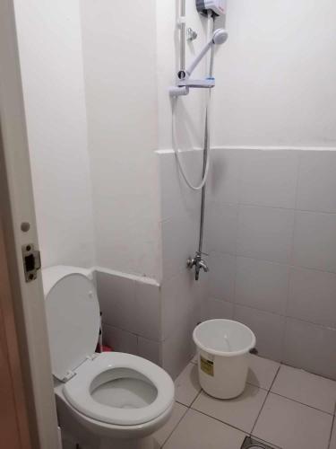 Dens condotel Metro Manila