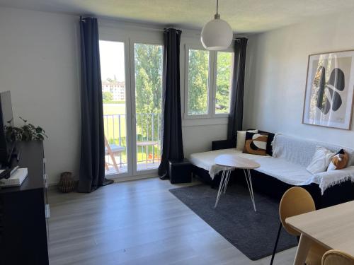 COSY F3 PROCHE CENTRE