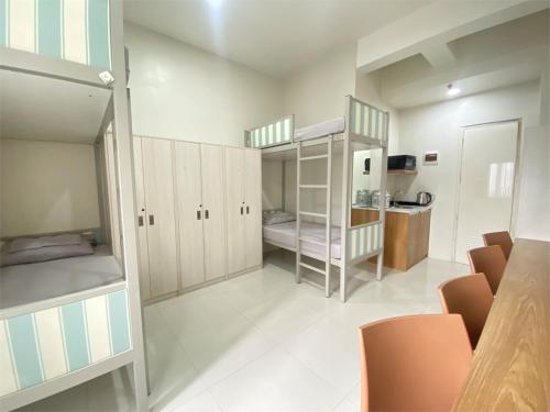 UHome Lacson